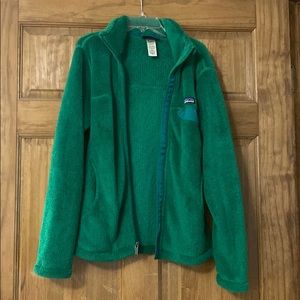 Women’s Patagonia fleece jacket